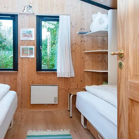 Charming Retreat By River Hébergement de vacances