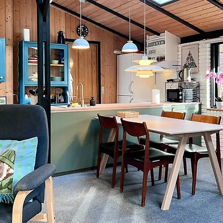 Charming Retreat By River Casa vacanze *