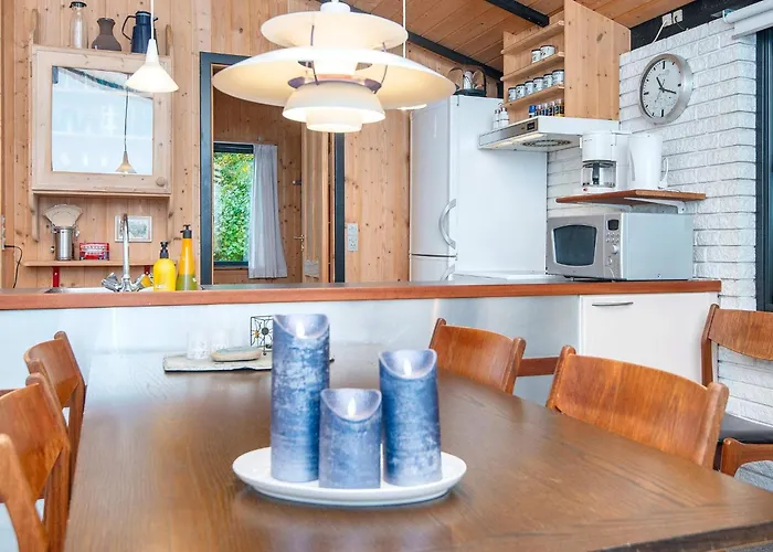 בית נופש Charming Retreat By River - By Traum *
